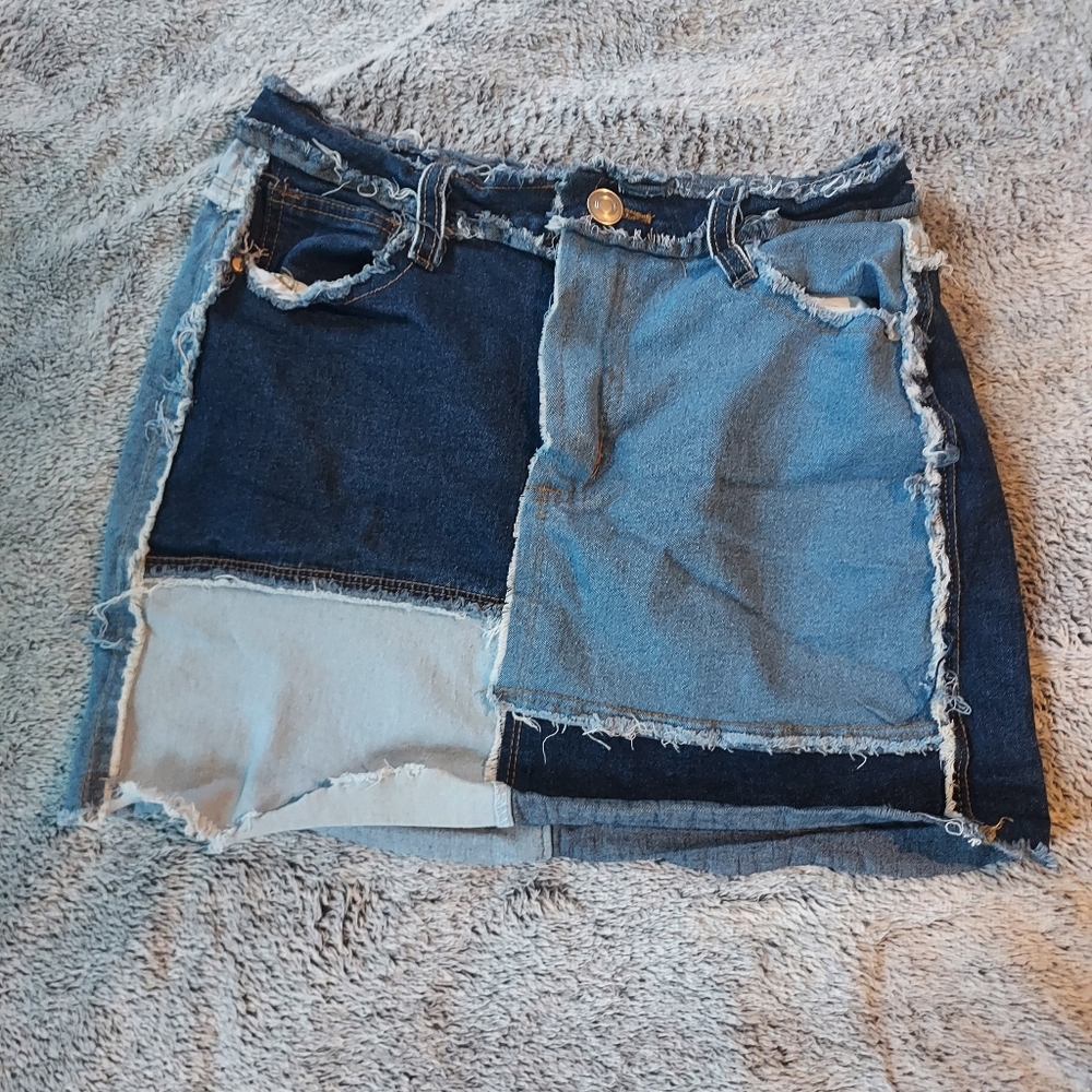 Beautiful patchwork denim skirt.